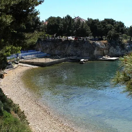 Apartment By The Sea - 13291