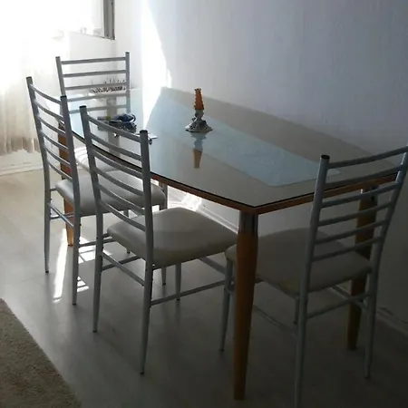 Apartment By The Sea - 13291